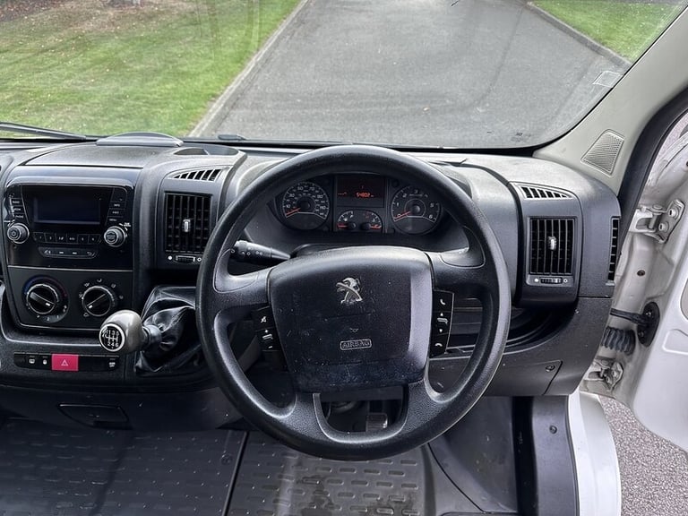 2018 Peugeot Boxer BlueHDi 335 Panel Van Diesel Manual