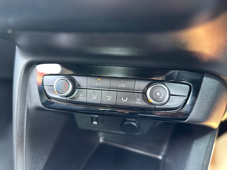 2020 Vauxhall Corsa 1.2 SE 5dr**CAMBELT SERVICE INCLUDED IN THE ASKING PPRICE**