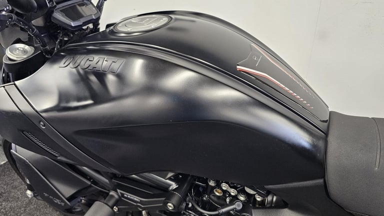DUCATI DIAVEL 1260 ** LOW MILEAGE - TERMIGNONI EXHAUST - CRASH PROTECTORS **