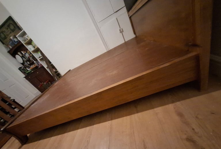 King Size Solid Oak Wooden Bed Frame (£120) (SAME DAY DELIVERY AVAILABLE)