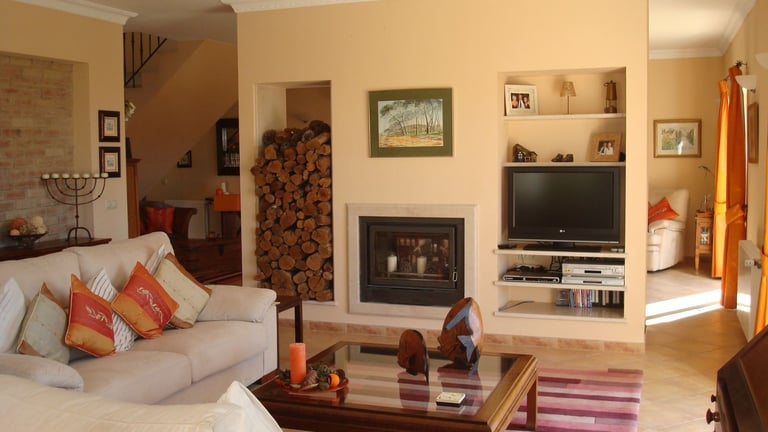 Algarve Portugal, Luxury Villa for Rent, Superb Coastal Views, Infinity Pool.