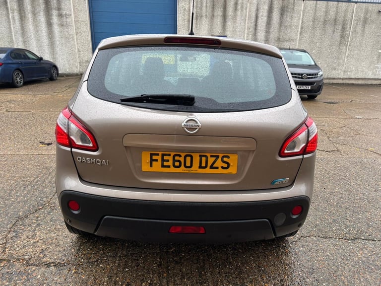 2010 Nissan Qashqai 1.5 dCi Acenta 5dr HATCHBACK Diesel Manual