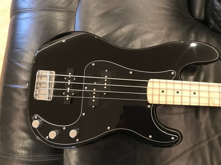 Squier Affinity Precision Bass Guitar PJ MN, Black, good condition, set up 