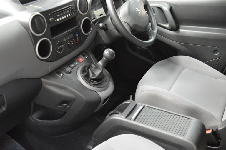 2016 Peugeot Partner 850 1.6 HDi 92 Professional ONLY 5000 MILES Van  Diesel Manual