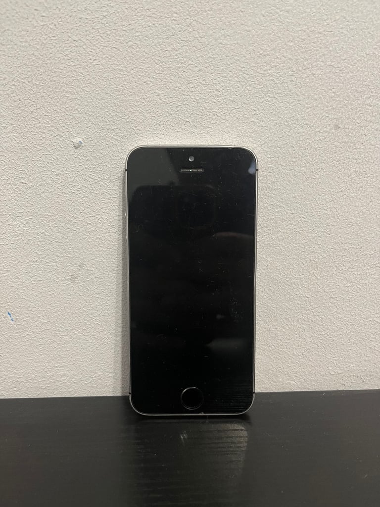 iPhone SE 2016 32GB space grey Sim not working GRADE C