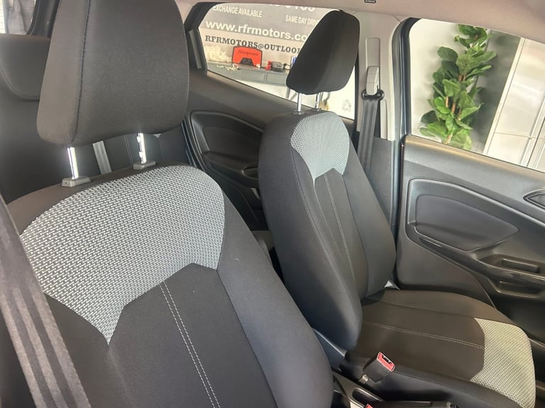 Ford, ECOSPORT, Hatchback, 2015, Manual, 999 (cc), 5 doors