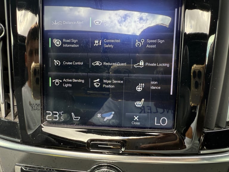 2018 Volvo S90 2.0 T8 Hybrid R DESIGN Pro 4dr AWD Geartronic SALOON Petrol Parallel Phev Automatic