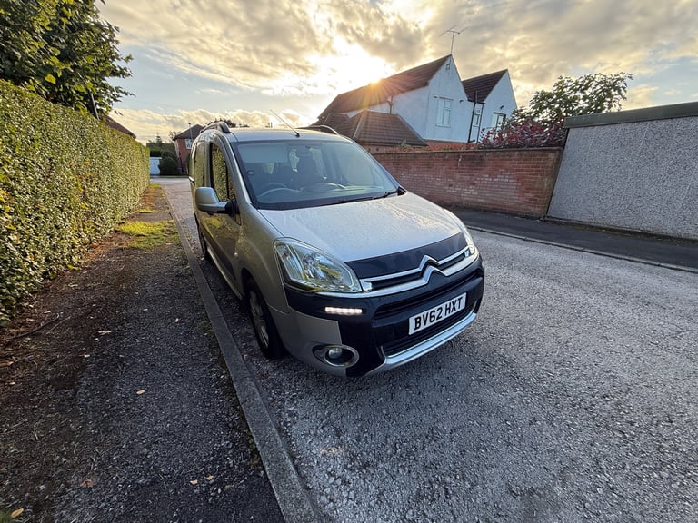 Citroen, BERLINGO MULTISPACE, MPV, 2012, Manual, 1560 (cc), 5 doors