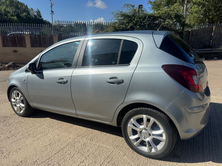 VAUXHALL CORSA SXI 1.2 5 DOOR*LOW MILEAGE*ONE LADY OWNER PAST 9 YEARS*ALLOYS*AC* - Image 6