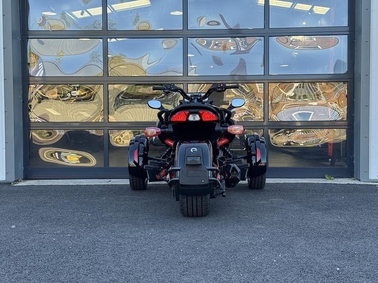 Can-Am Spyder F3 1330 S 1330 ACE 3-Wheel 