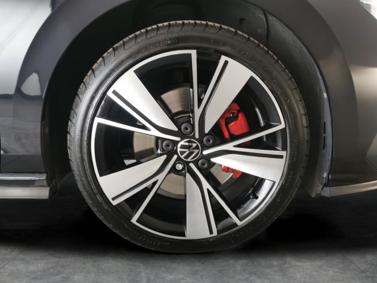 2022 Volkswagen Golf 2.0 TDI GTD Hatchback 5dr Diesel DSG Euro 6 (s/s) (200 ps) - BLUETOOTH - DI ...