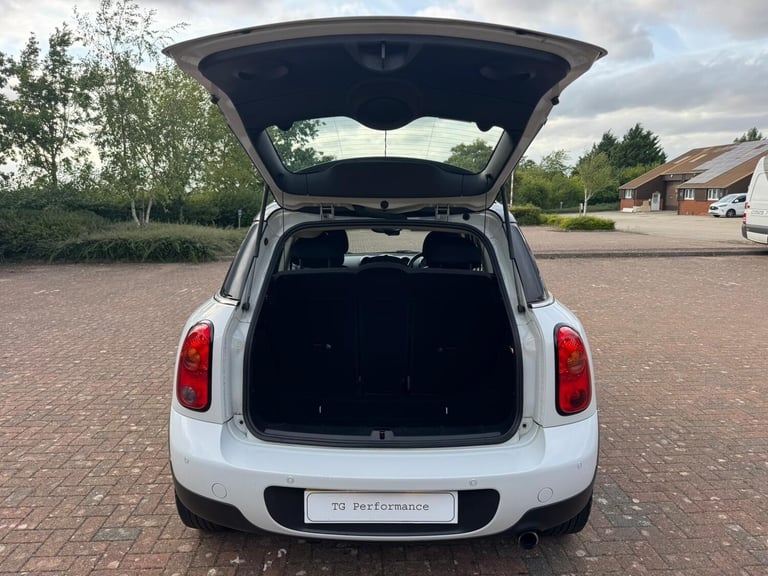2015 MINI Countryman 1.6 Cooper Auto Euro 6 5dr HATCHBACK Petrol Automatic