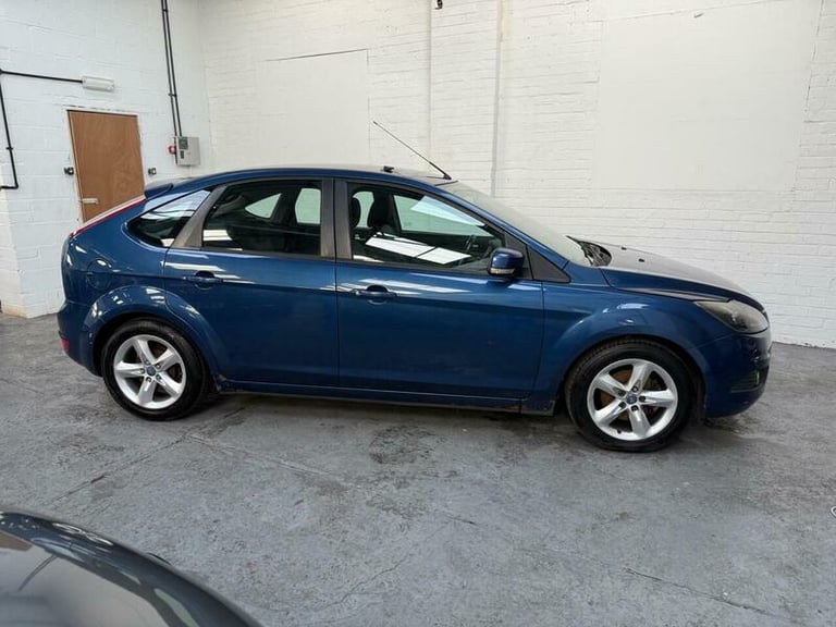2009 Ford Focus 1.6 Zetec 5dr Petrol Manual - Image 9