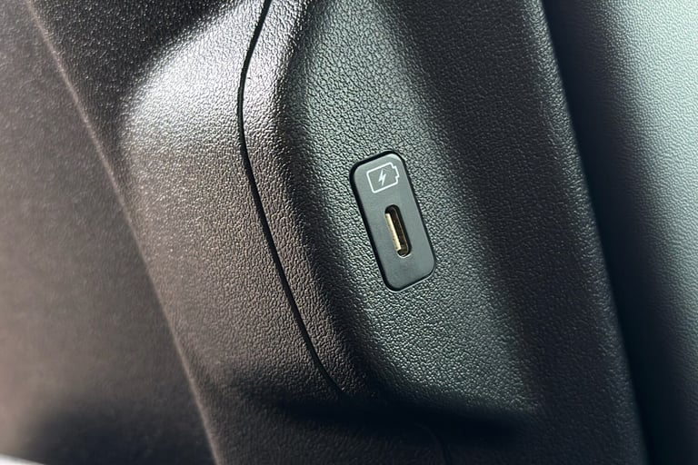  Kia Niro Electric 64.8kwh 4 Suv 5dr Electric Auto 201 Bhp Electric