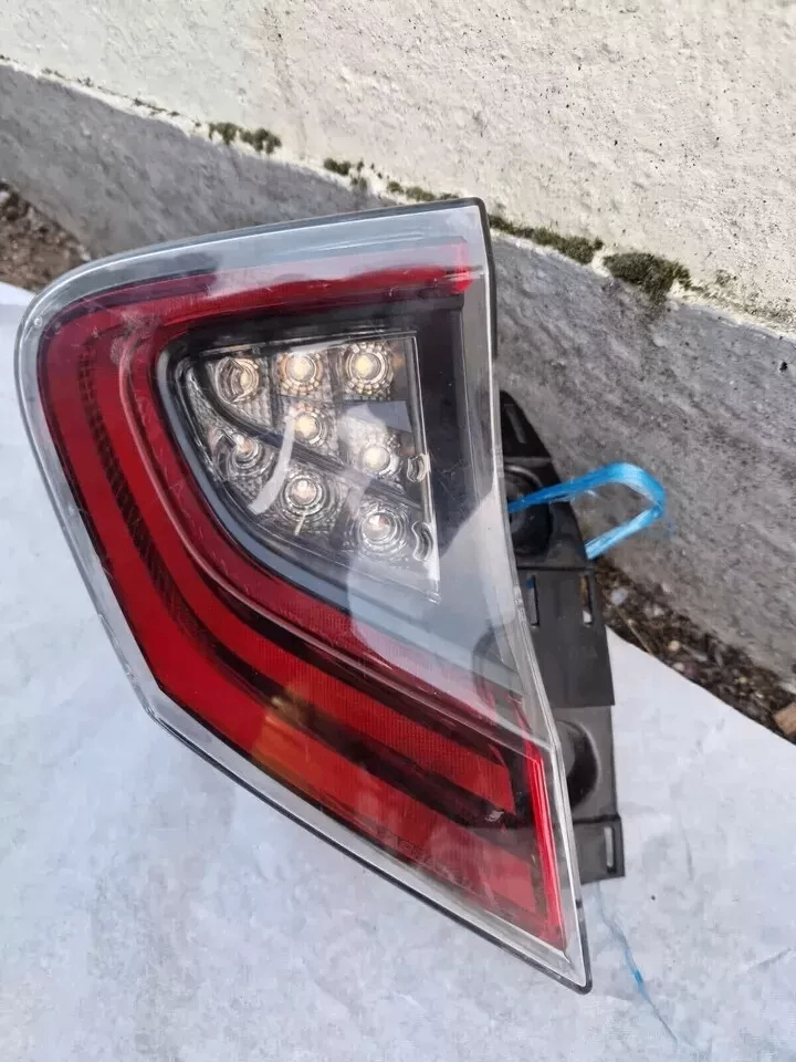 TOYOTA C-HR 2016-2022 PASSENGER SIDE REAR LIGHT