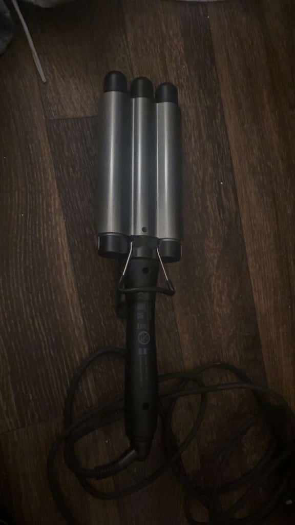 Revamp Beach hair waver 