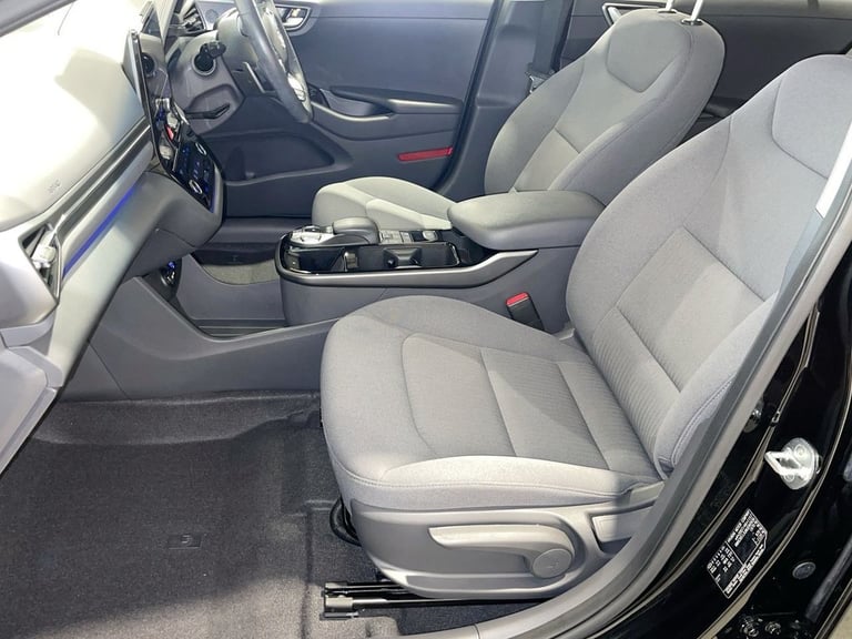 2023 72 HYUNDAI IONIQ 38.3KWH PREMIUM HATCHBACK 5DR ELECTRIC AUTO (136 PS)