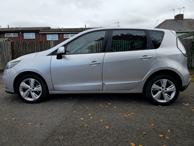 2012 Renault Scenic 1.5 dCi Dynamique TomTom Energy 5dr [Start Stop] MPV DIESEL Manual