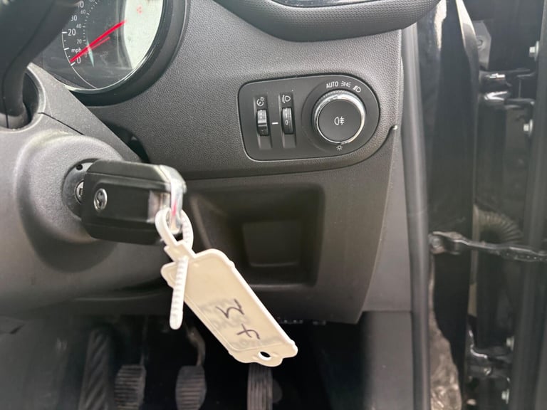 2020 Vauxhall Crossland X 1.2 [83] SRi Nav 5dr [Start Stop] HATCHBACK PETROL Manual