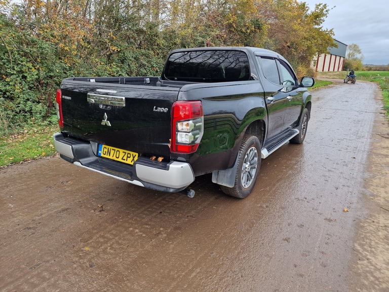 2020 Mitsubishi L200 Black 5 Seat Double Cab  Low 41k  Spares Repairs  7m MOT