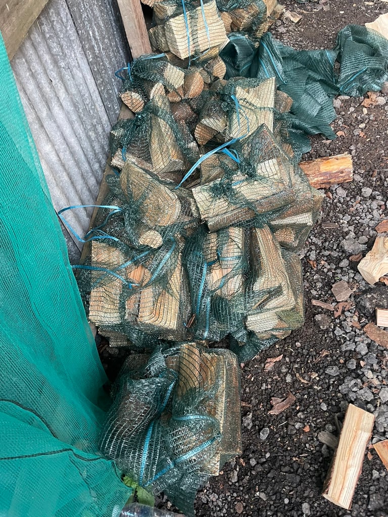 Hardwood softwood logs bags and nets