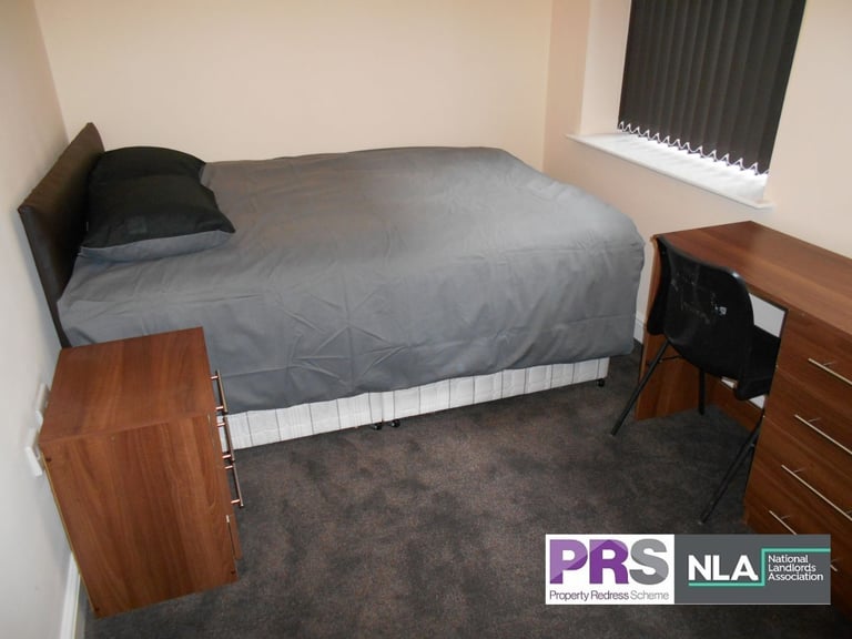 image for Fully furnished studio flat in great BD1 city-centre location. Includes all bills & WiFi.