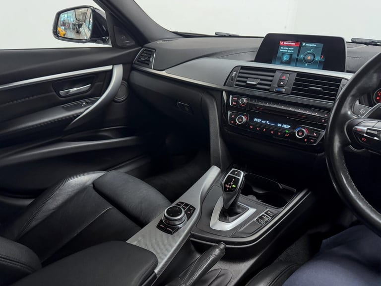 2019 BMW 3 Series 320i M Sport Shadow Edition Saloon SALOON Petrol Automatic