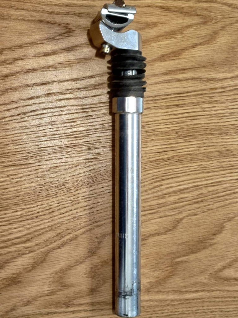 Bicycle Seat Post Shock Absorbing Silver 27.2mm for Road Racing Mountain Bike