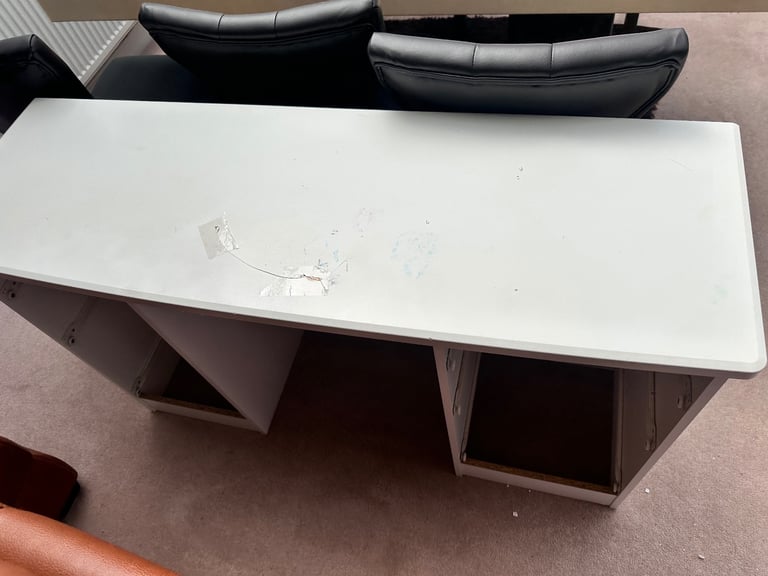 image for Free Dressing/Side Table 