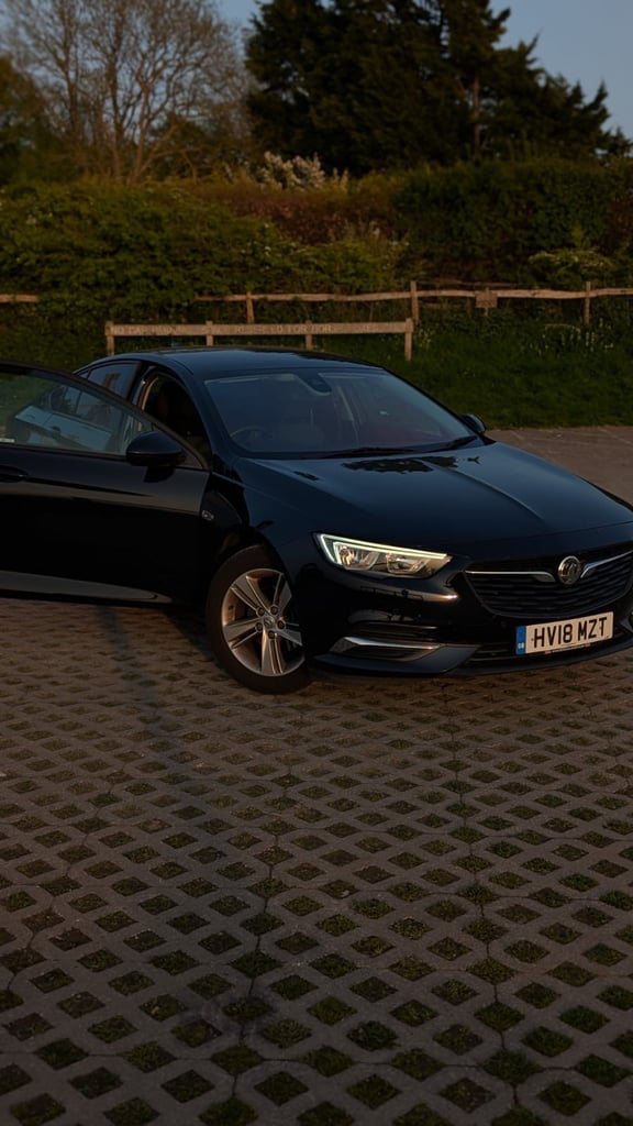 Vauxhall, INSIGNIA, Hatchback, 2018, Manual, 1490 (cc), 5 doors