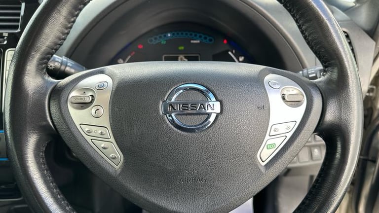 2015 Nissan Leaf 80kW Tekna 24kWh 5dr Auto HATCHBACK ELECTRIC Automatic