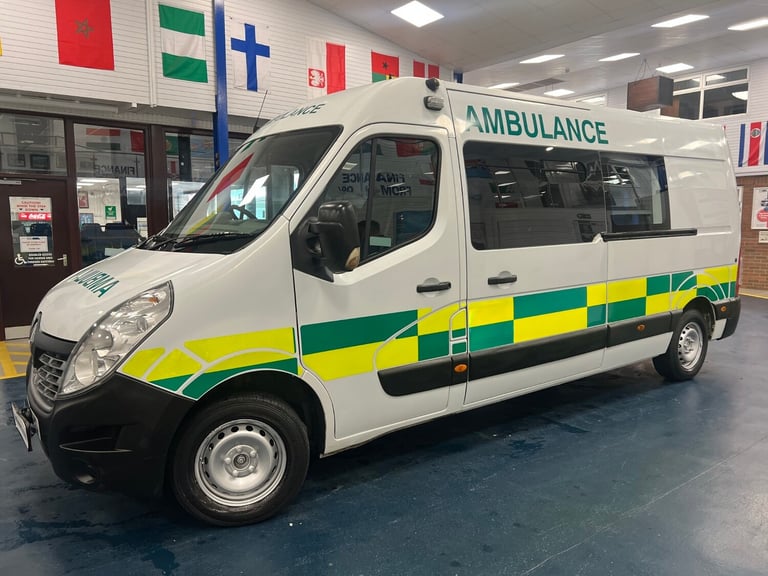 2016 Renault Master LM35 BUSINESS 2.3DCI 130PS LWB 7 SEAT DISABLED ACCESS MINIBUS C/W STRETCHER P...