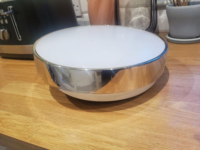 image for FREE Ceiling Light 
