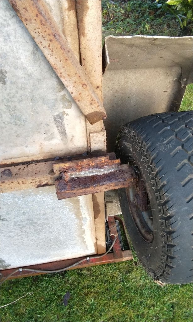 Trailer 5x3.5 ft  *needs restoration*