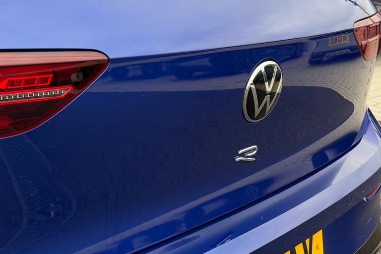 2023 Volkswagen Golf 2.0 TSI 320 R 4Motion 5dr DSG **REAR SIDE AIRBAGS, 19' ESTORIL BLACK A Hatch...