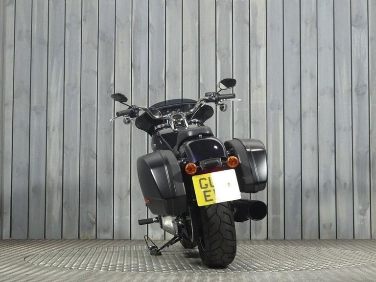 2019 19 HARLEY-DAVIDSON SOFTAIL SPORT GLIDE FLSB