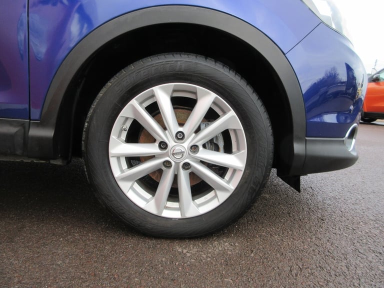 2015 Nissan Qashqai 1.5 dCi Acenta [Smart Vision Pack] 5dr HATCHBACK Diesel Manual