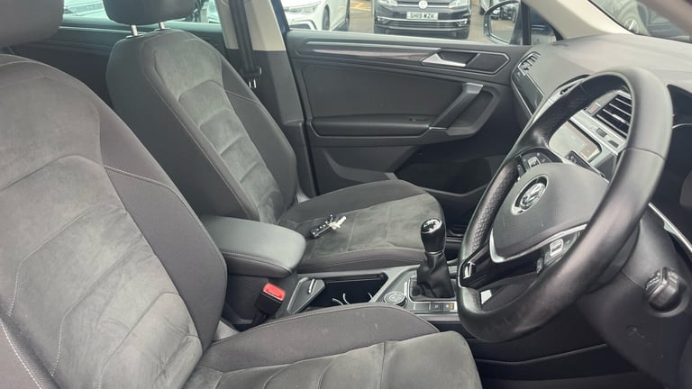 2017 Volkswagen Tiguan 2.0 TDi 150 4Motion SEL 5dr Diesel Estate Estate Diesel Manual
