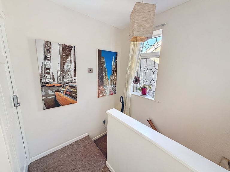 2 bedrooms in ROOM IN Braithwell Drive, Stoke-on-Trent, Staffordshire, ST2 7NT