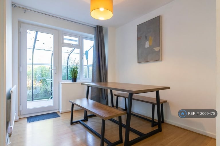 3 bedroom house in Malvern Road, Cambridge, CB1 (3 bed) (#2669476)