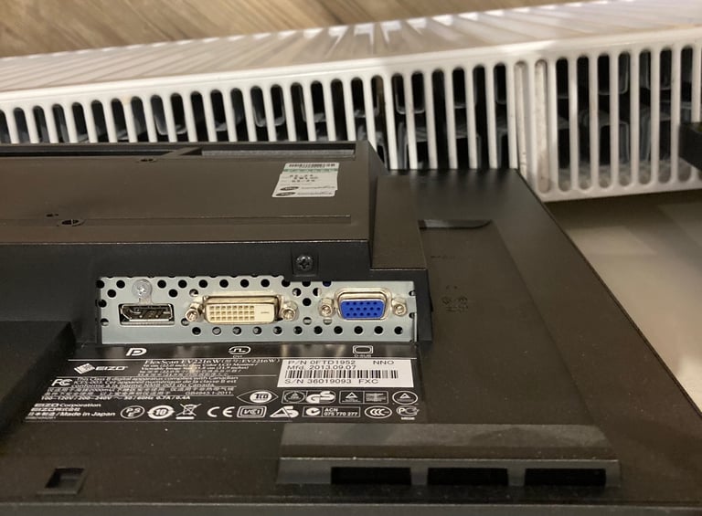 Two Eizo 22inch computer monitors widescreen very good condition 