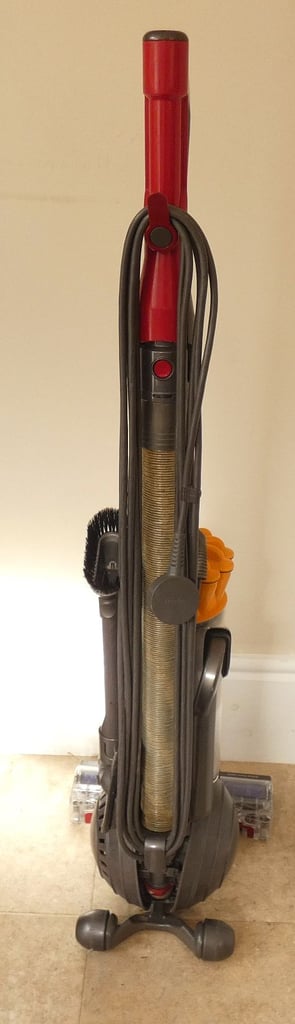 Dyson DC40 Roller Ball Upright Vacuum Cleaner Excellent