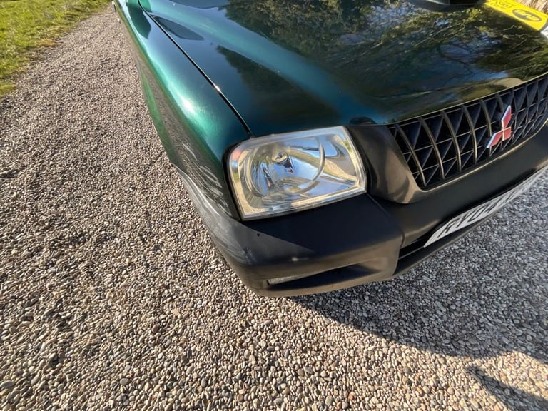 2004 Mitsubishi L200 2.5 TD 4Work Pickup 2dr Diesel Manual 4WD (113 bhp) PICKUP Diesel Manual