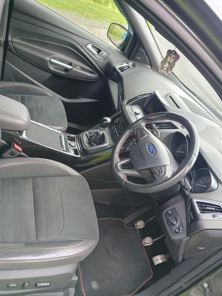 Ford, KUGA, Hatchback, 2019, Manual, 1997 (cc), 5 doors