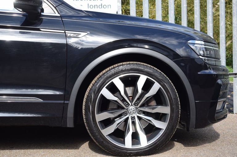2019 Volkswagen Tiguan 2.0 TDI R-Line SUV 5dr Diesel DSG 4Motion Euro 6 (s/s) (190 ps) ESTATE Die...
