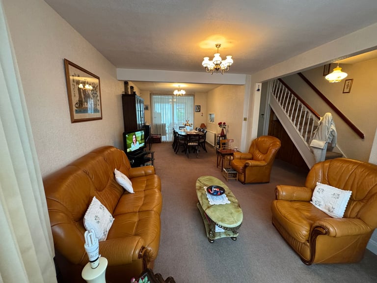 3 bedroom house in 3 Bedroom Semi Detached House – Oaklands Avenue, Edmonton N9