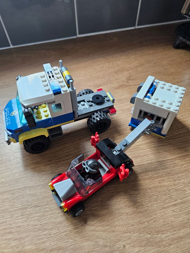 Lego set 60276 city- police prisioner transport 