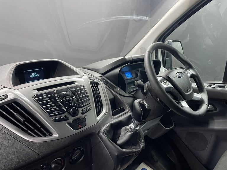 2015 Ford Transit Custom 2.2 TDCi 125ps Low Roof Trend Van PANEL VAN DIESEL Manual