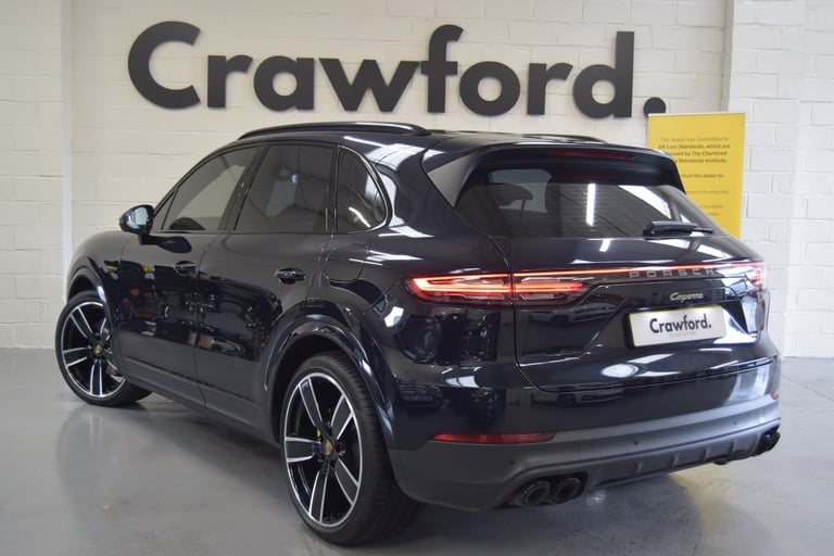 PORSCHE CAYENNE 3.0 V6 E-Hybrid 17.9kWh Platinum Edition 2022
