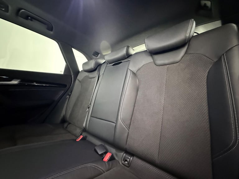  Audi Q5 2.0 TDI 40 Black Edition S Tronic quattro Euro 6 (s/s) 5dr Diesel Automatic